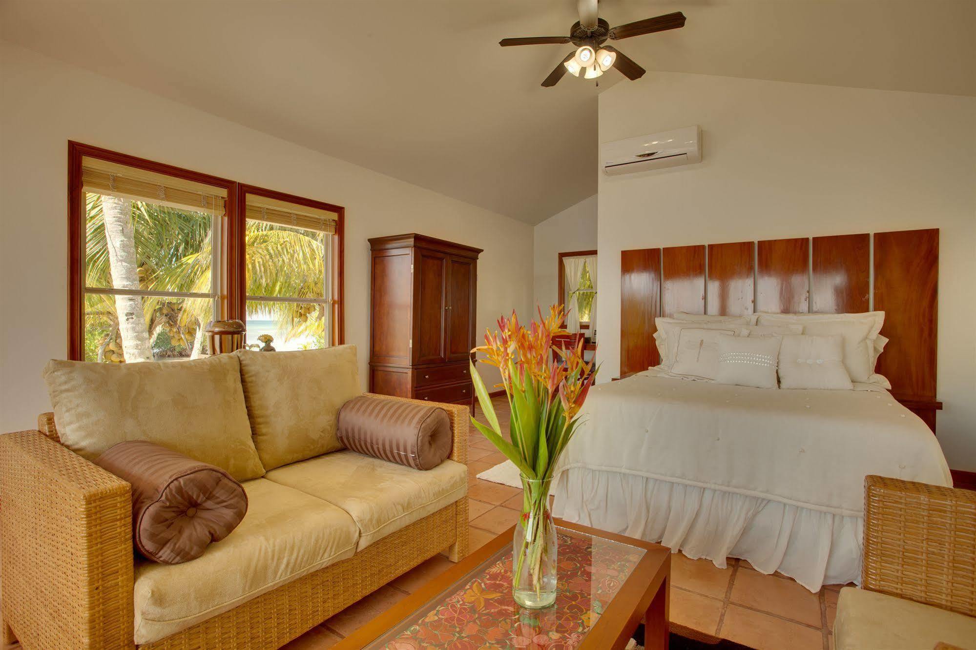 Hatchet Caye Island Resort (Adults Only) Placencia 外观 照片